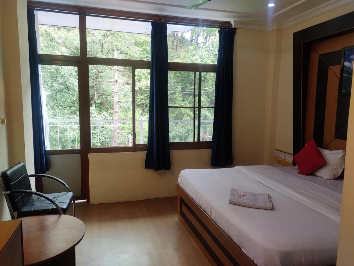 Hotel Amandeep Dharamshala Exterior foto